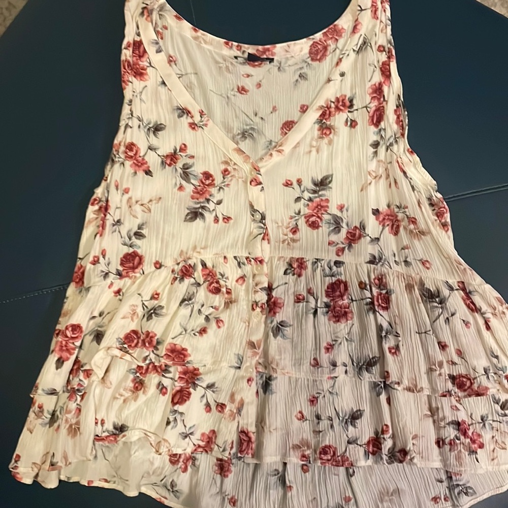 American Eagle Floral Tank Size XL